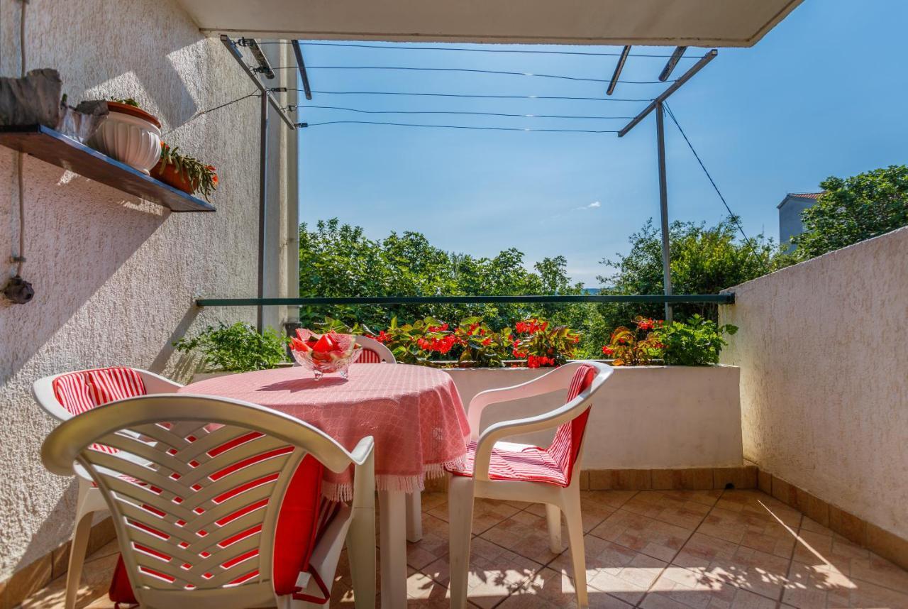 Apartment Dragica Krk Town Eksteriør bilde