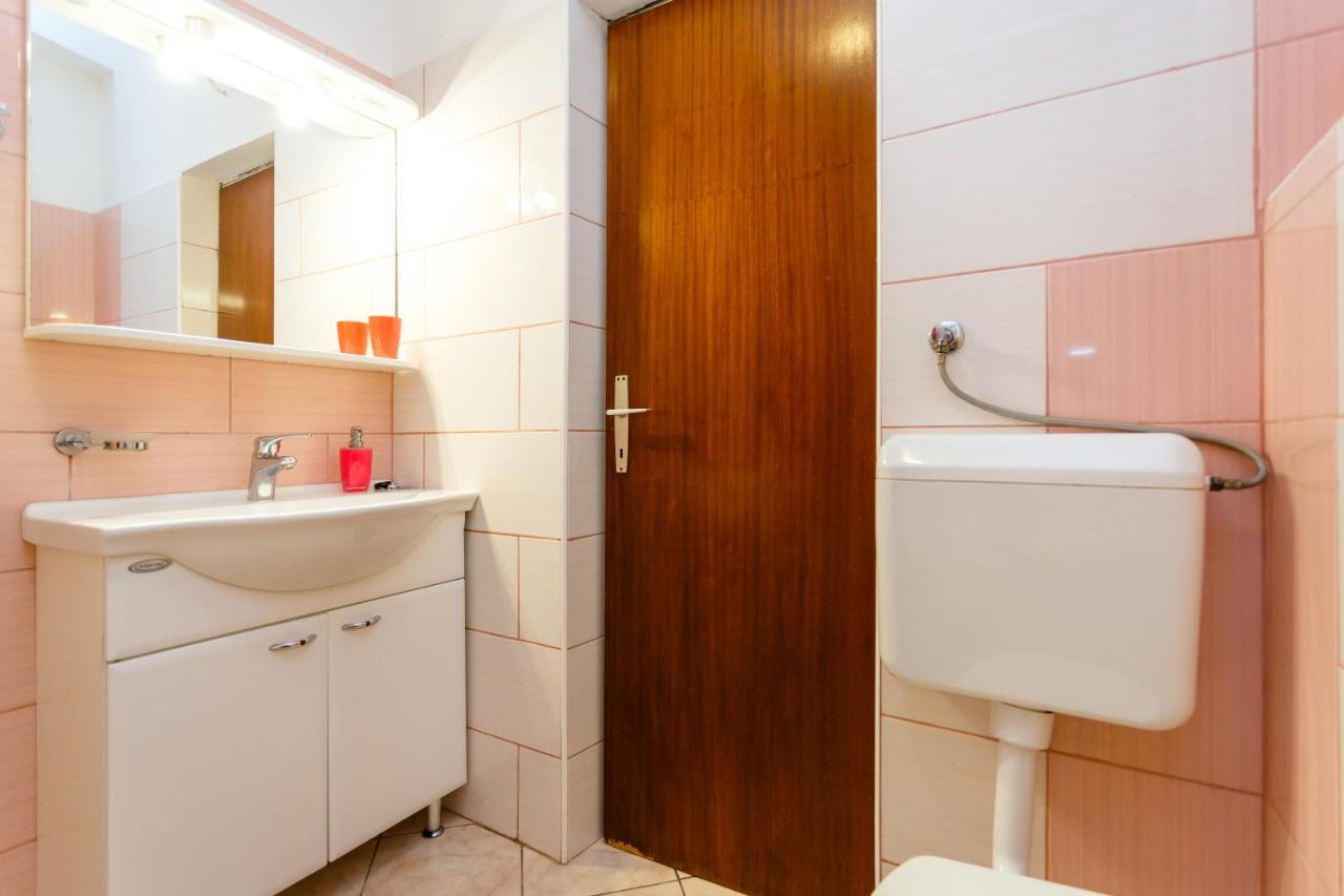 Apartment Dragica Krk Town Eksteriør bilde