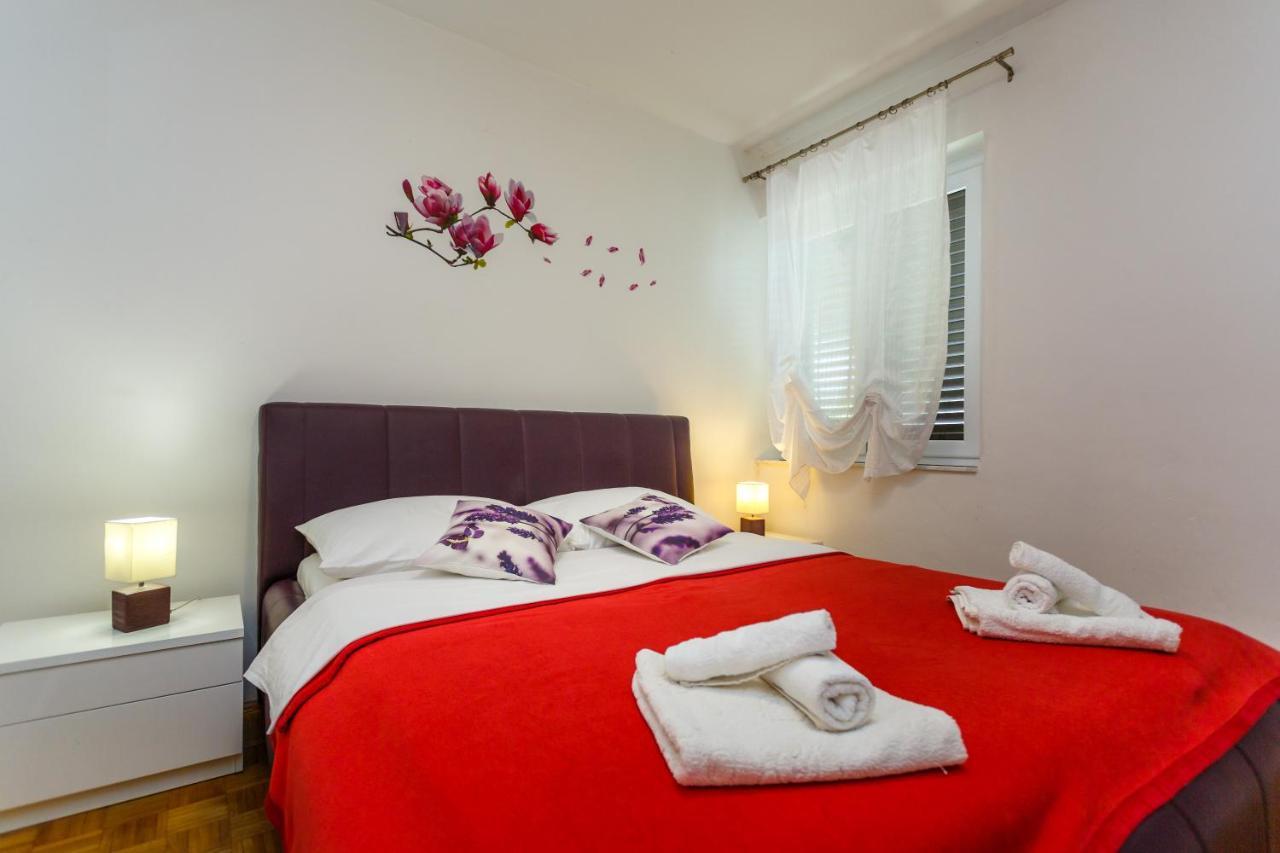 Apartment Dragica Krk Town Eksteriør bilde