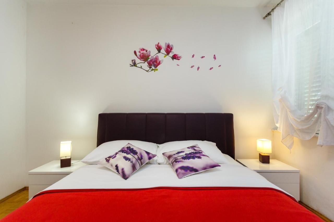Apartment Dragica Krk Town Eksteriør bilde